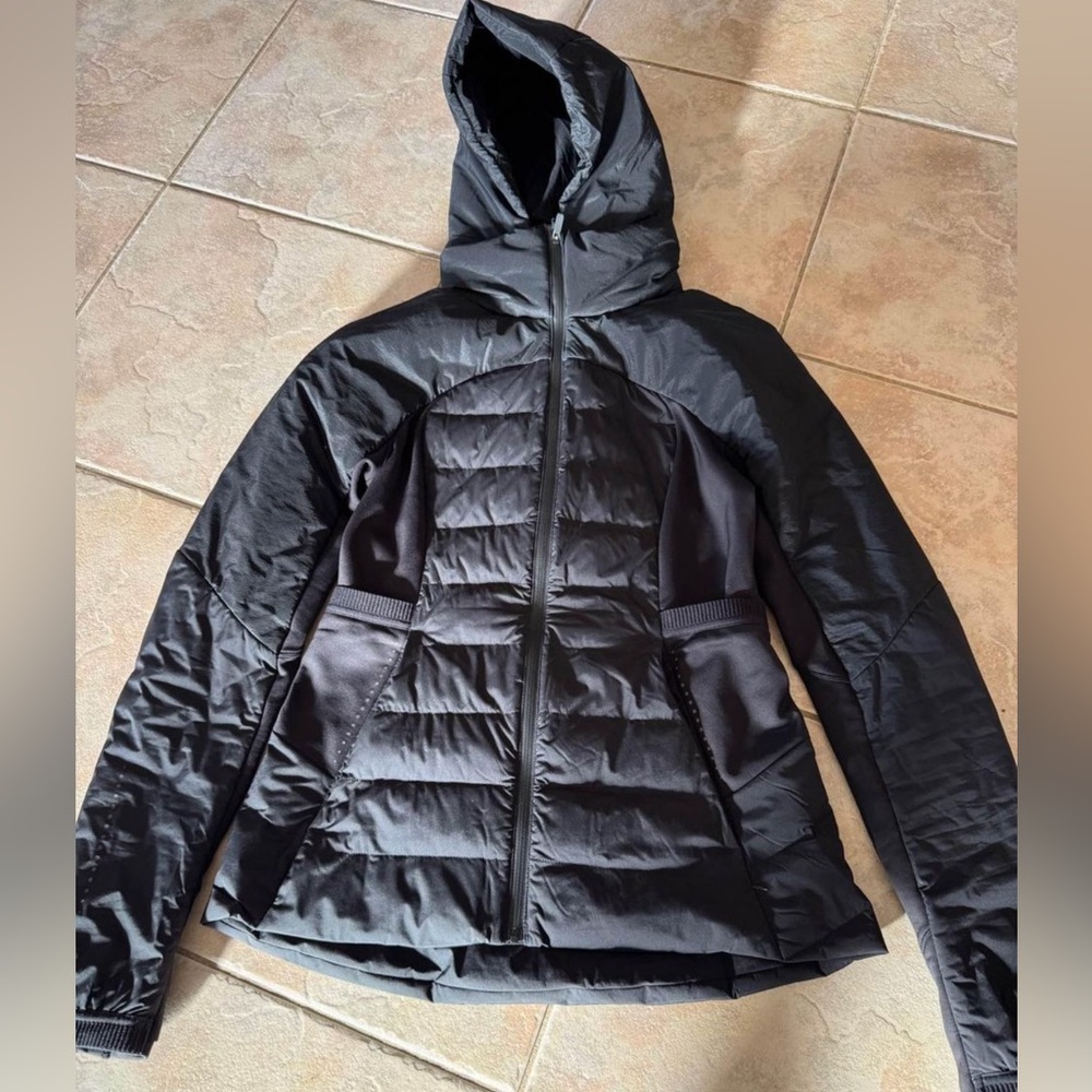 Lululemon size 6 Down For It All Jacket